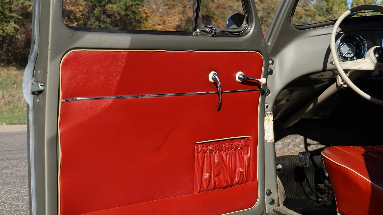 1957 Volkswagen Beetle (Oval Window) - Image 23 of 31