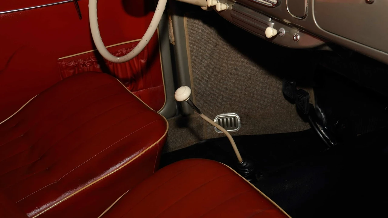 1957 Volkswagen Beetle (Oval Window) - Image 30 of 31