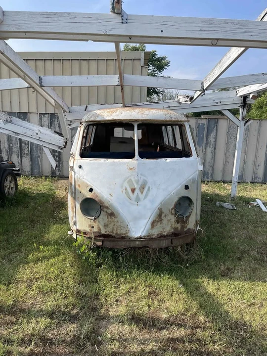 1957 Volkswagen Split-Window Bus - Image 2 of 13