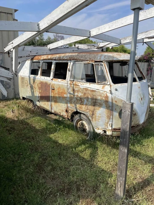 1957 Volkswagen Split-Window Bus - Image 3 of 13