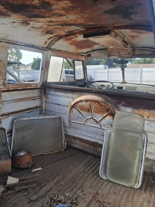 1957 Volkswagen Split-Window Bus - Image 9 of 13