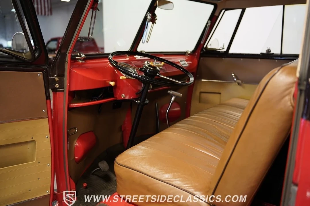 1957 Volkswagen Split-Window Bus - Image 5 of 12