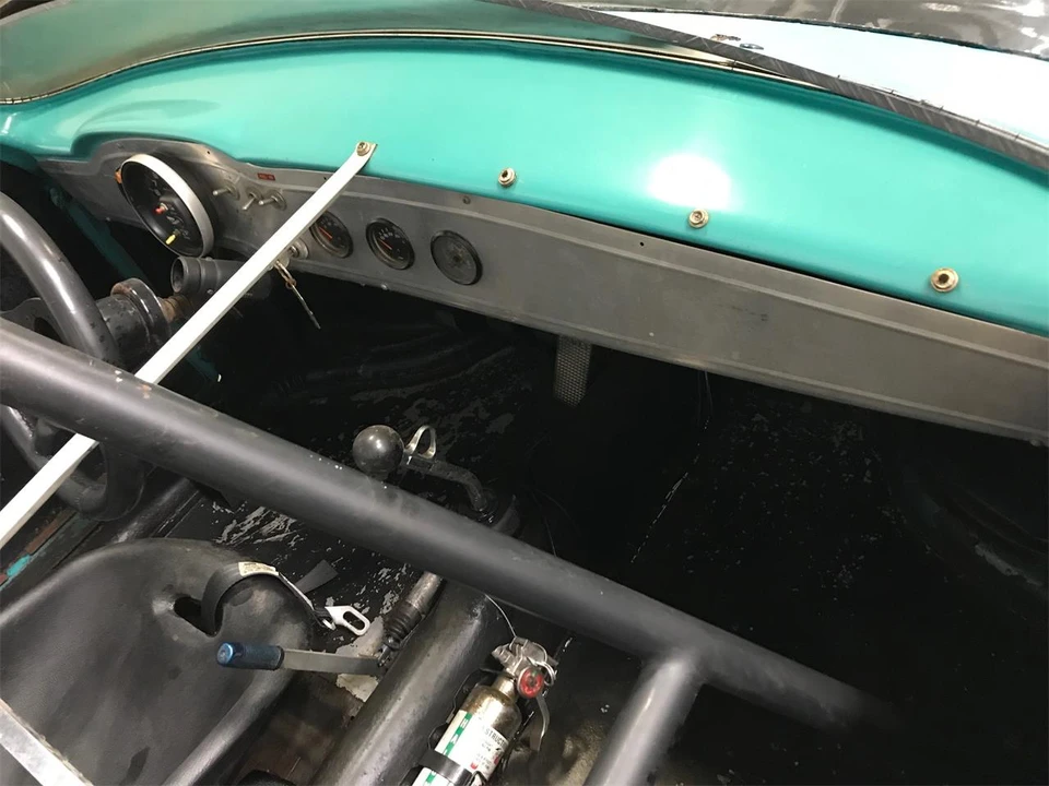 1957 Volkswagen Karmann Ghia Type 14 - Image 17 of 31