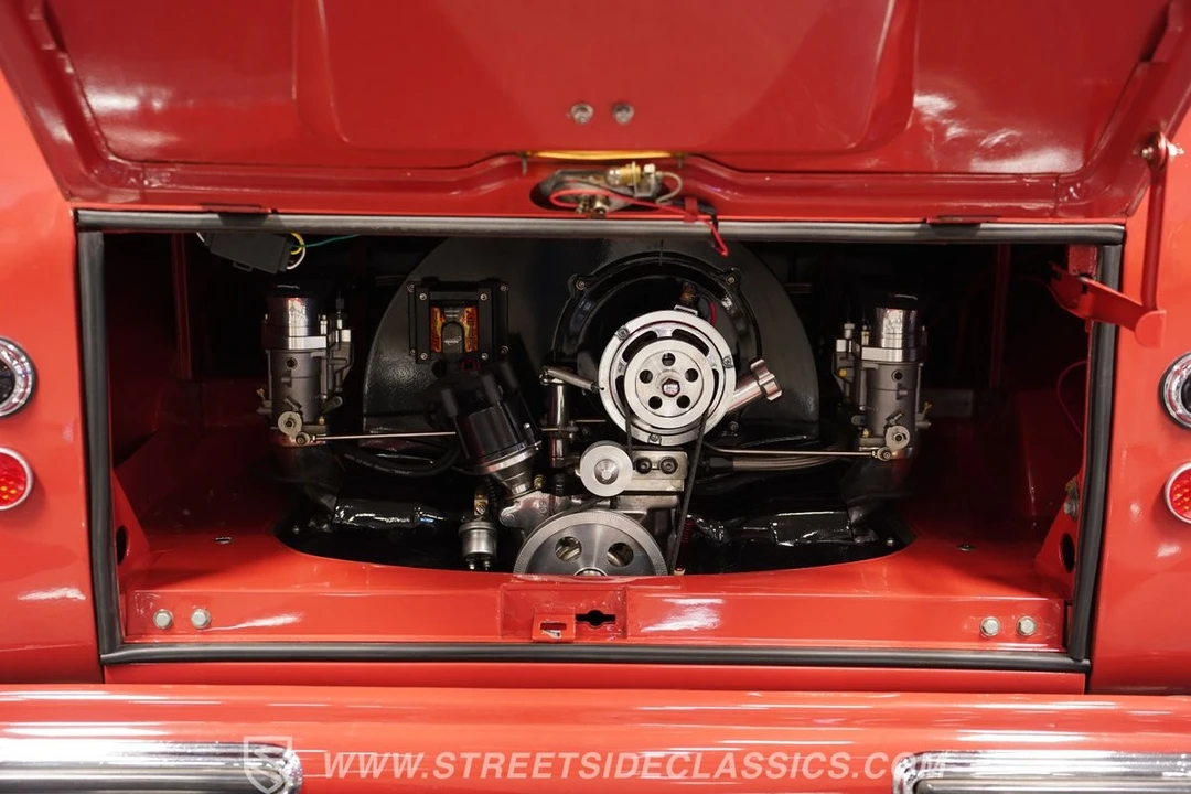 1957 Volkswagen Split-Window Bus - Image 4 of 12
