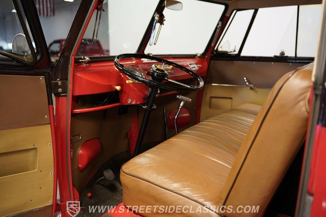 1957 Volkswagen Split-Window Bus - Image 4 of 12