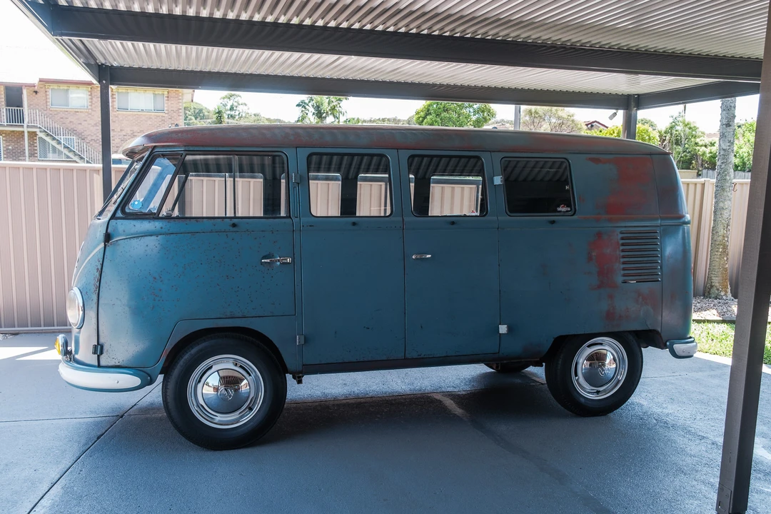 1957 Volkswagen Split-Window Bus - Image 9 of 31