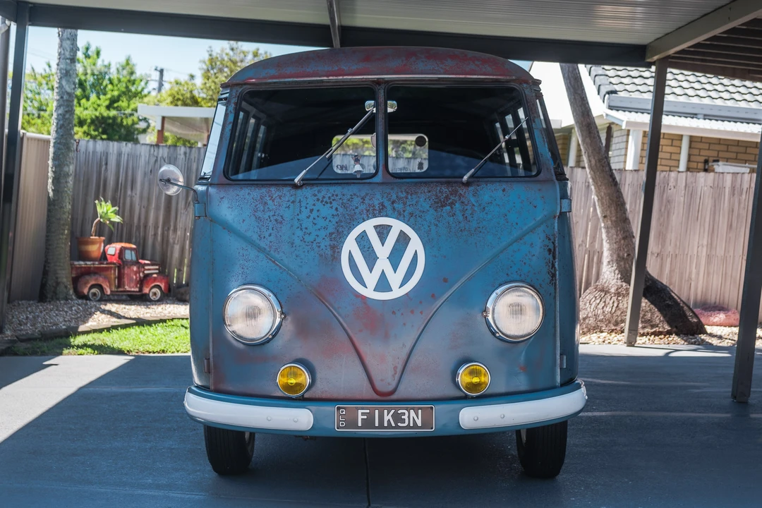 1957 Volkswagen Split-Window Bus - Image 3 of 31