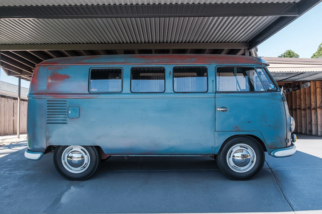 1957 Volkswagen Split-Window Bus - Image 5 of 31