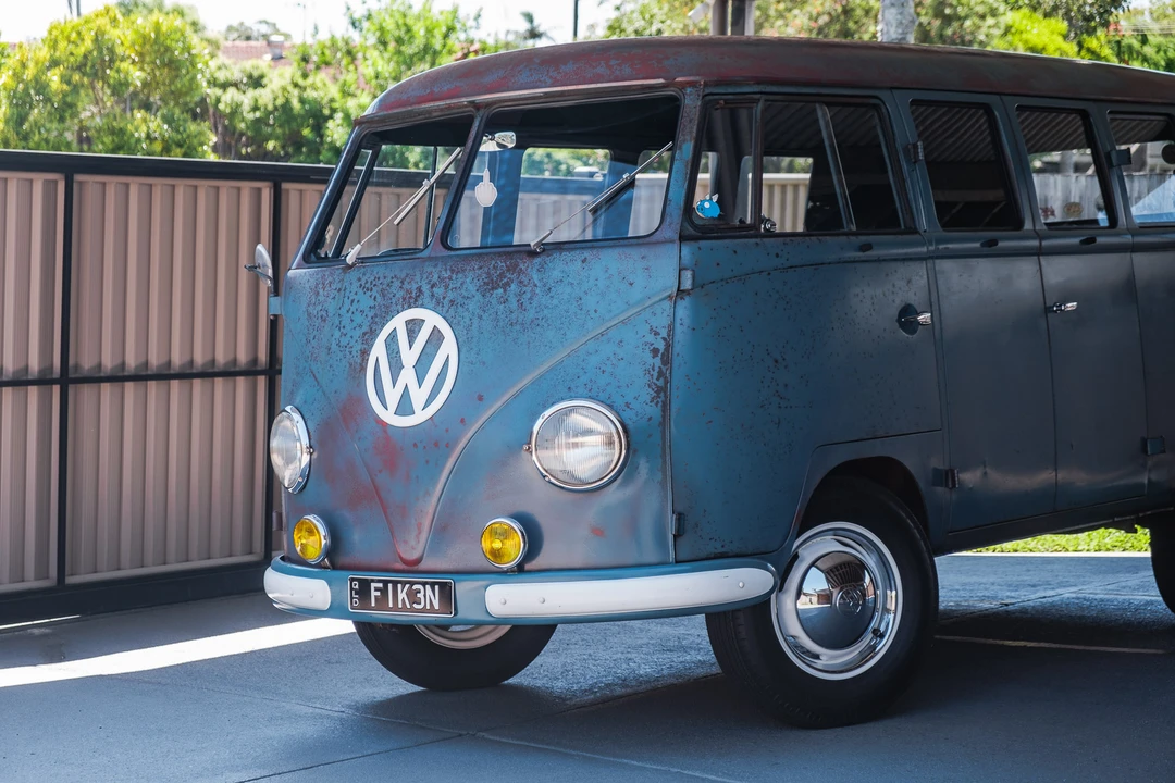 1957 Volkswagen Split-Window Bus - Image 19 of 31