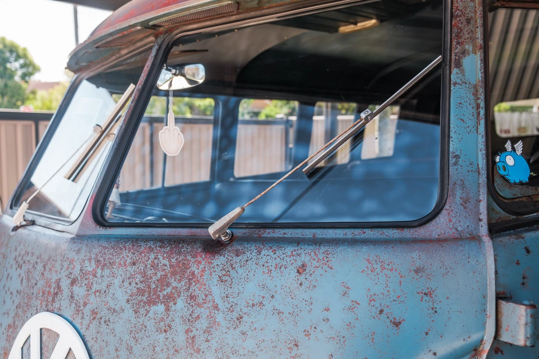 1957 Volkswagen Split-Window Bus - Image 21 of 31