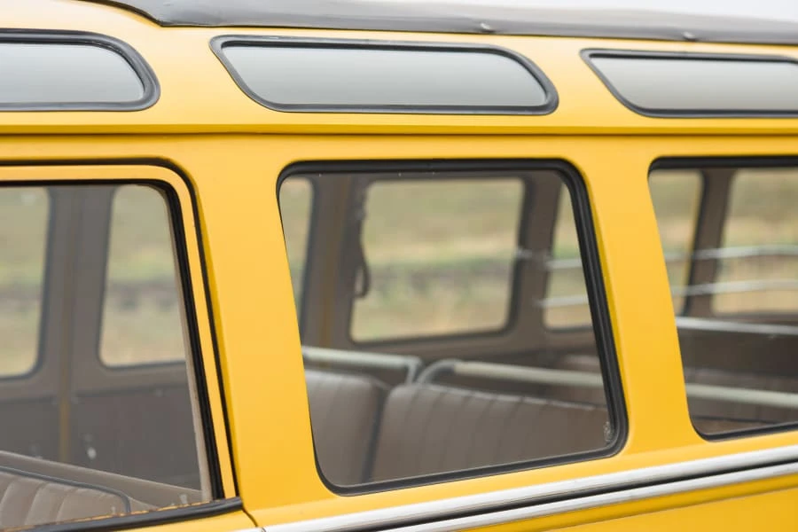 1957 Volkswagen Split-Window Bus - Image 11 of 31