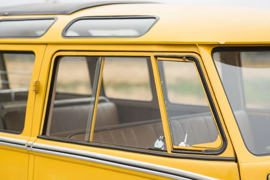 1957 Volkswagen Split-Window Bus - Image 25 of 31