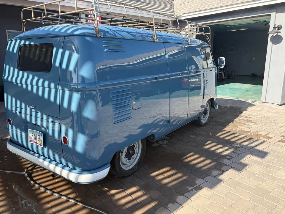 1957 Volkswagen Split-Window Bus - Image 3 of 8