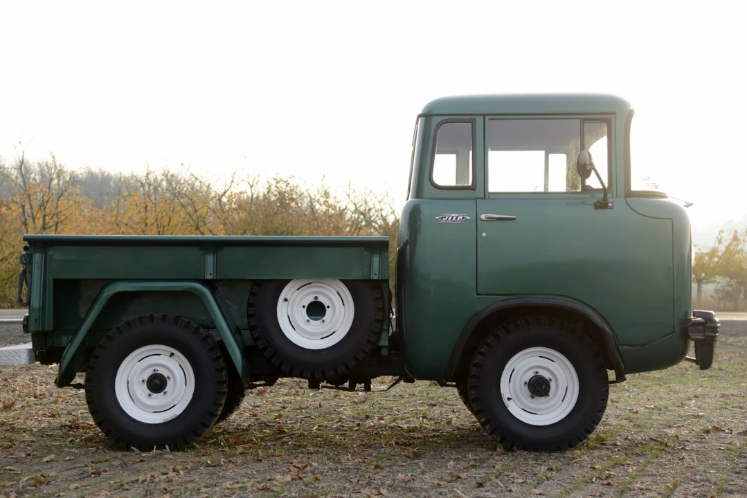 1957 Jeep Forward Control - Image 18 of 31