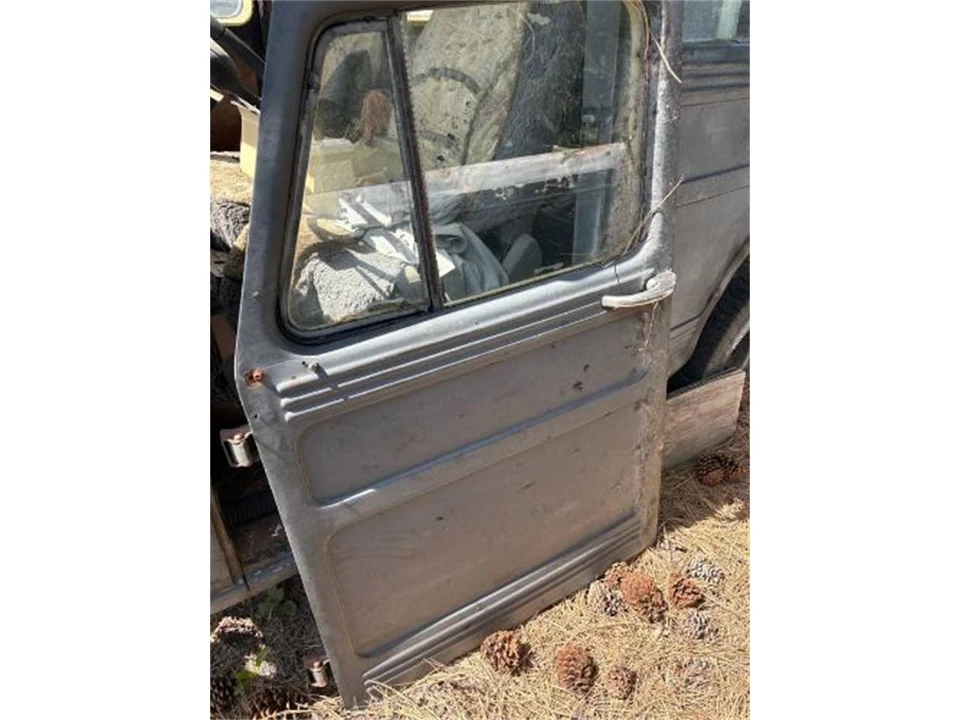 1957 Willys Jeep Wagon - Image 4 of 24