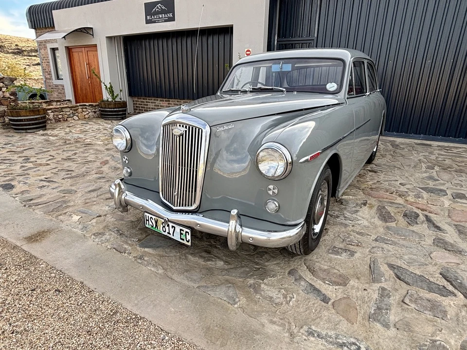 1957 Wolseley - Image 9 of 31