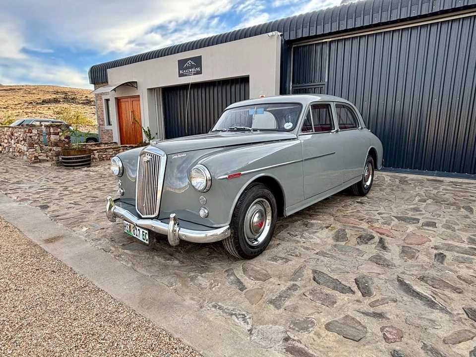 1957 Wolseley - Image 10 of 31