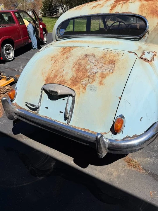 1957 Jaguar XK150 - Image 4 of 8