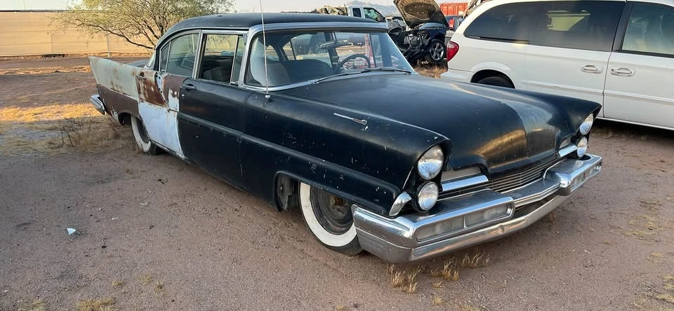 1957 Lincoln Premiere - Image 7 of 10