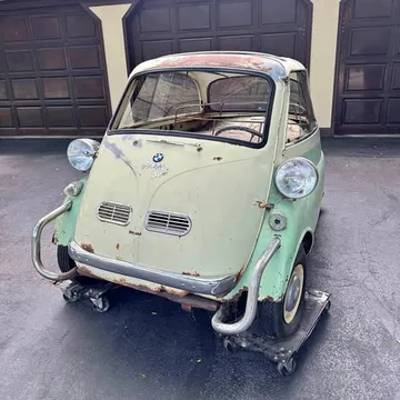 1957 BMW Isetta 300 Pair