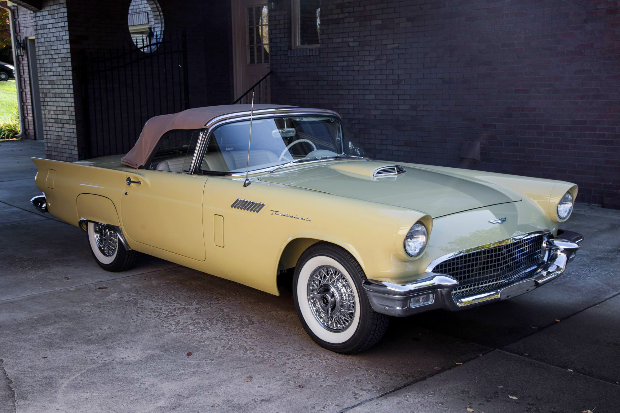 1957 Ford Thunderbird E-Code