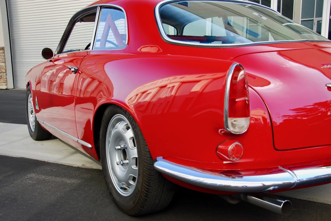 1958 Alfa Romeo Giulietta - Image 25 of 31
