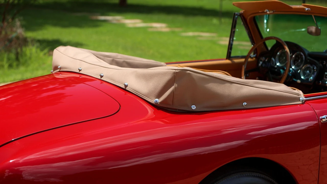 1958 Aston Martin DB1 & DB2 & DB2/4 & DB Mark III - Image 30 of 31