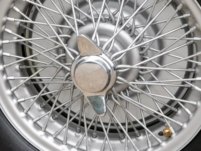 1958 Aston Martin DB1 & DB2 & DB2/4 & DB Mark III - Image 15 of 18