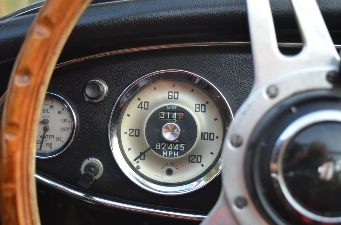 1958 Austin-Healey 100-6 - Image 11 of 30