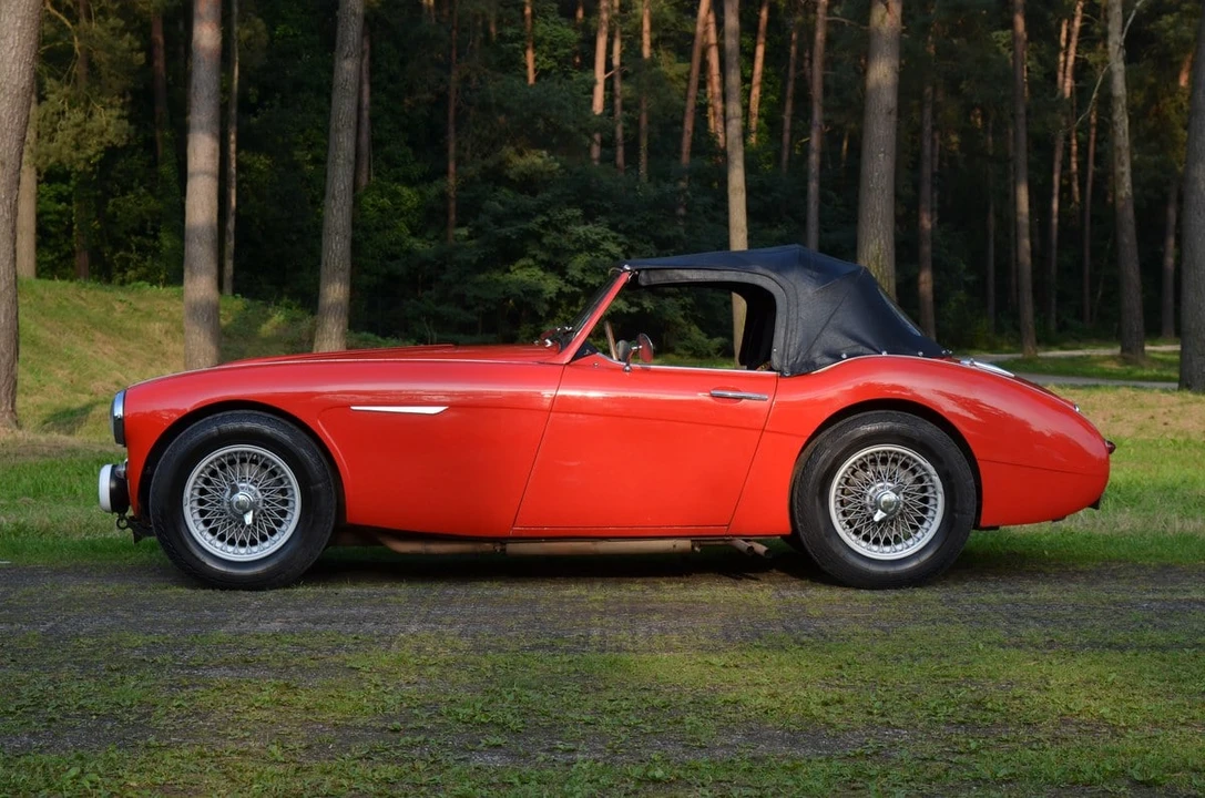 1958 Austin-Healey 100-6 - Image 2 of 30