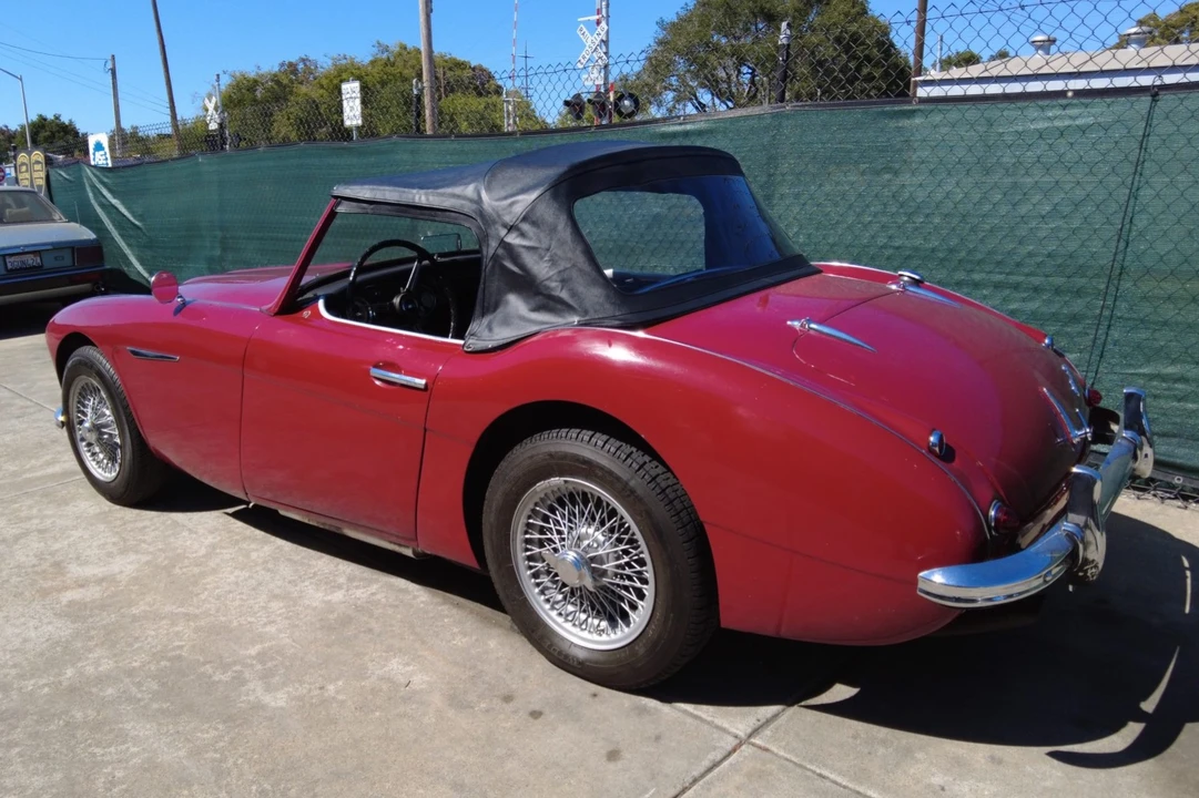 1958 Austin-Healey 100-6 - Image 25 of 31