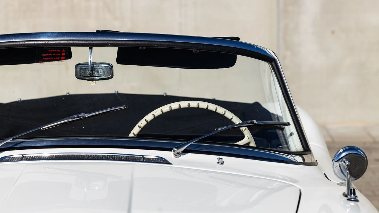1958 BMW 507 - Image 30 of 31