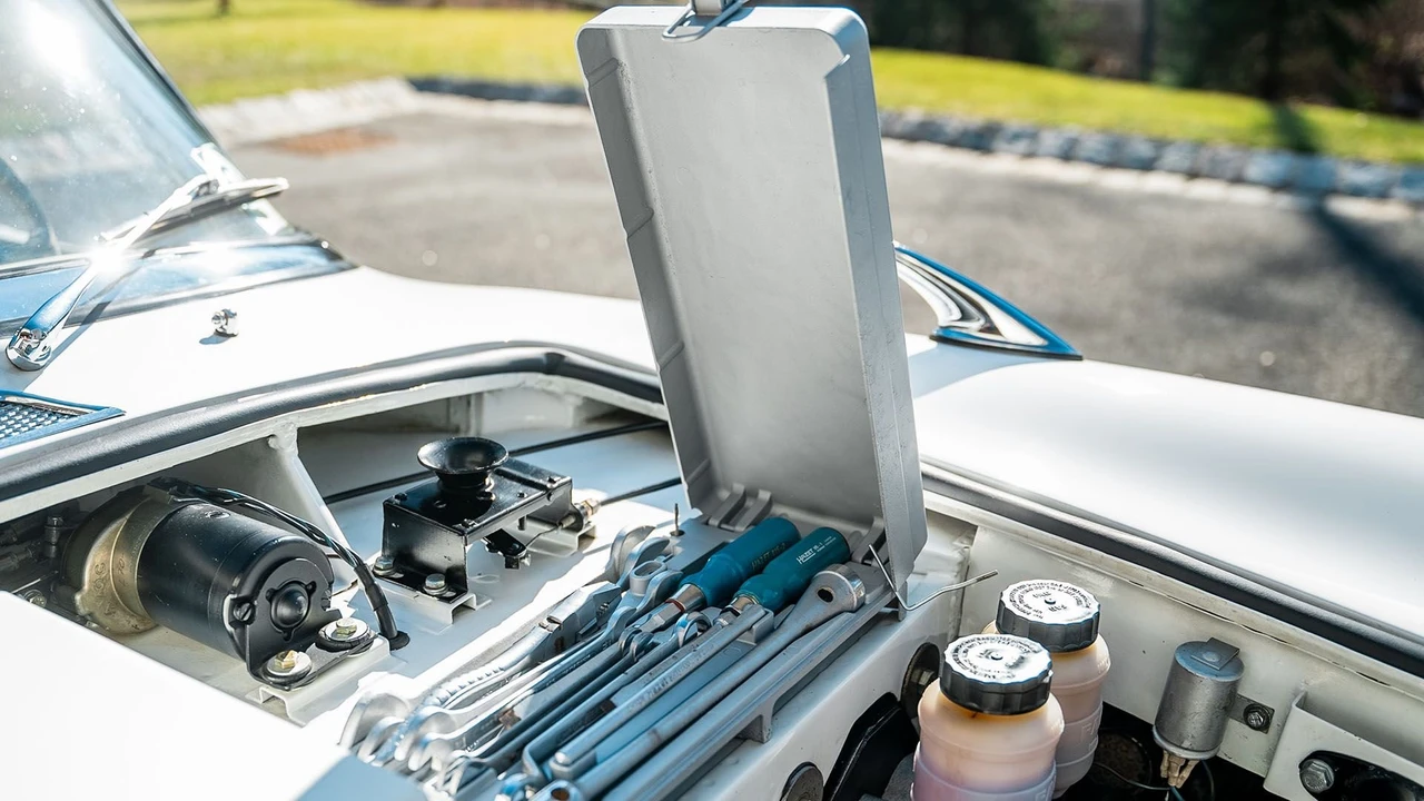 1958 BMW 507 - Image 14 of 31