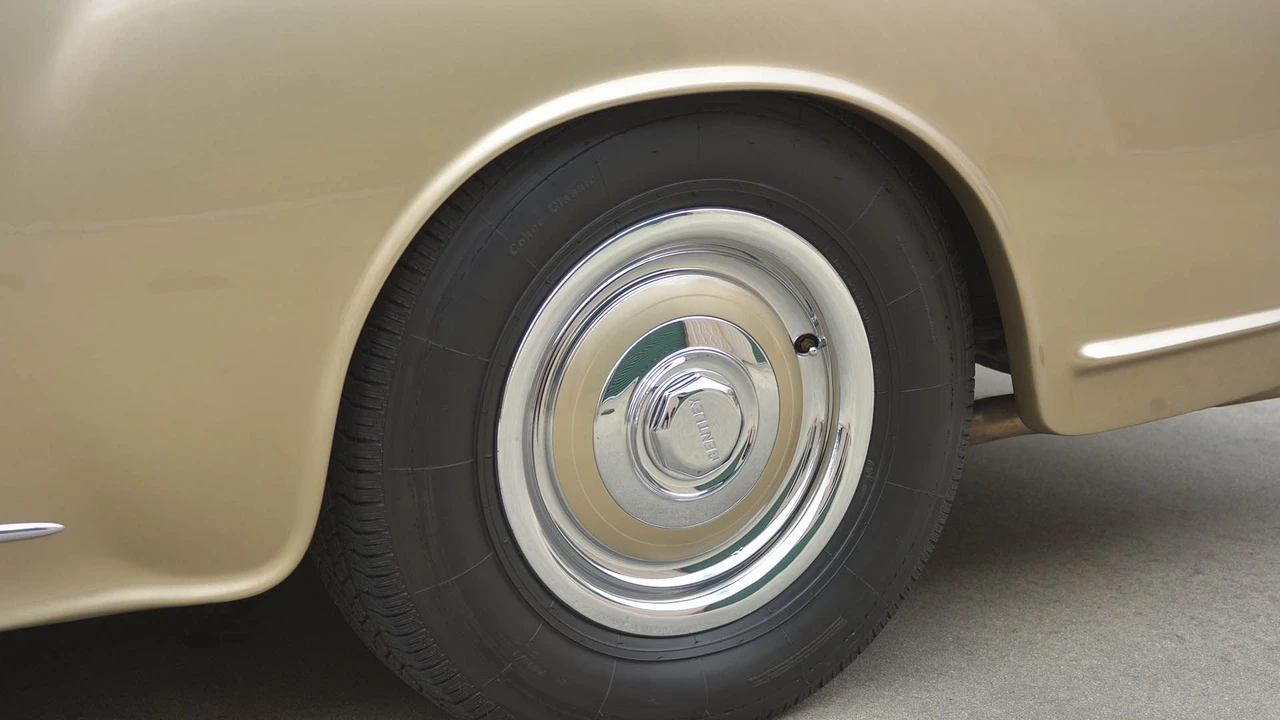 1958 Bentley S1 Continental - Image 26 of 31