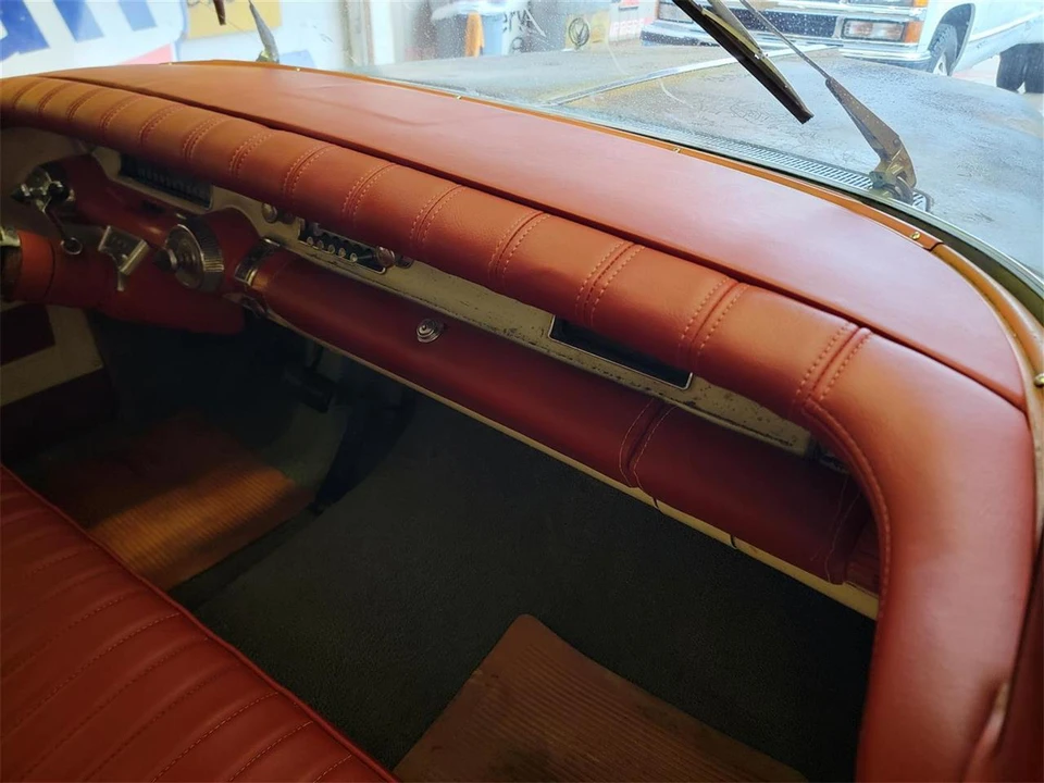 1958 Buick Roadmaster - Image 18 of 31
