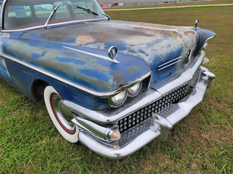 1958 Buick Roadmaster - Image 9 of 31