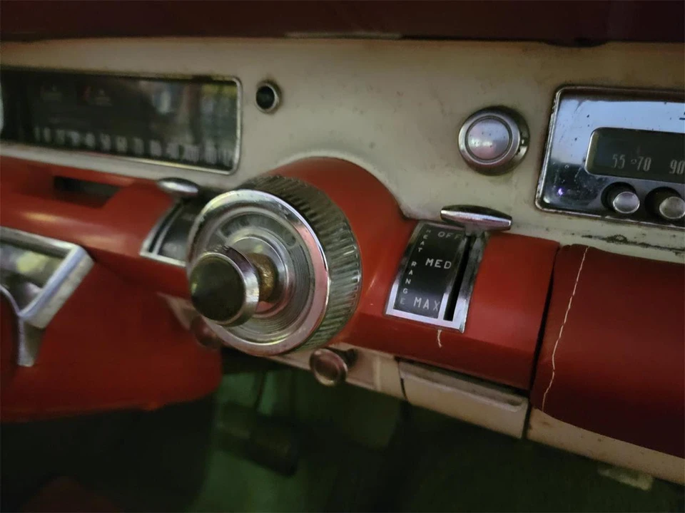 1958 Buick Roadmaster - Image 21 of 31