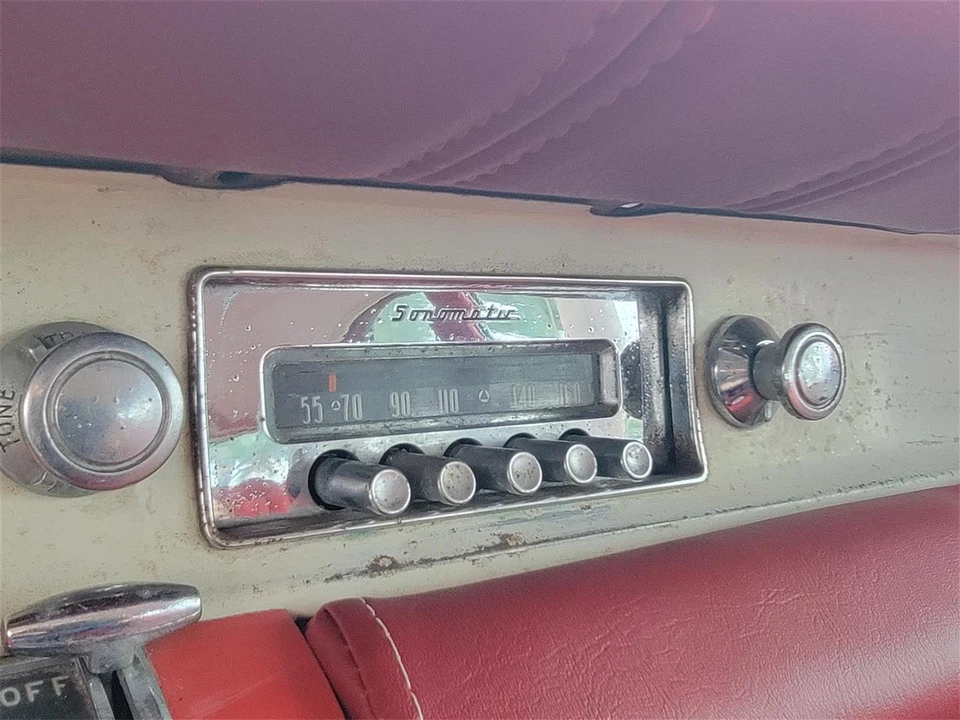 1958 Buick Roadmaster - Image 22 of 31