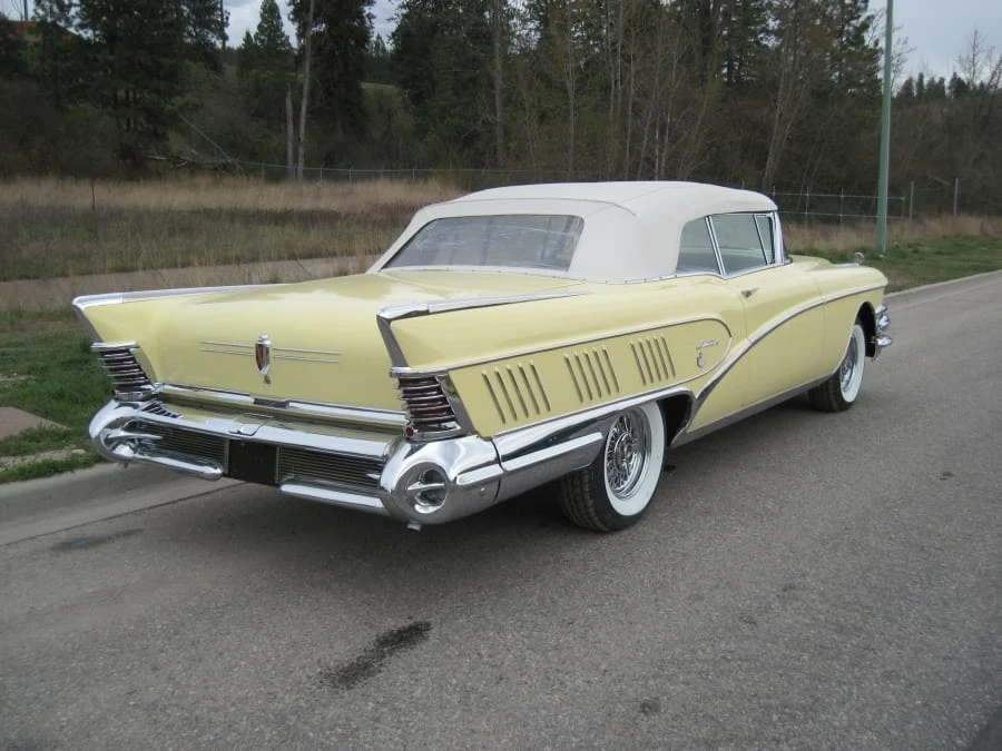 1958 Buick Roadmaster - Image 2 of 10