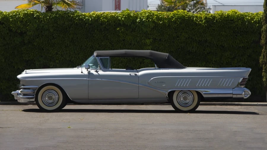 1958 Buick Roadmaster - Image 2 of 31
