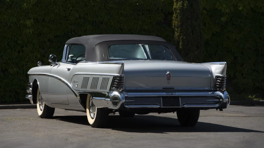 1958 Buick Roadmaster - Image 3 of 31