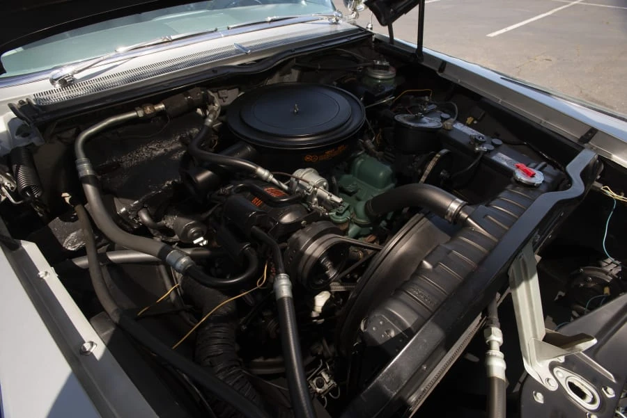 1958 Buick Roadmaster - Image 13 of 31