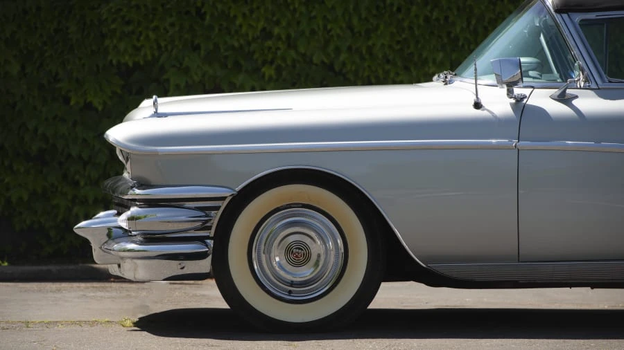 1958 Buick Roadmaster - Image 14 of 31