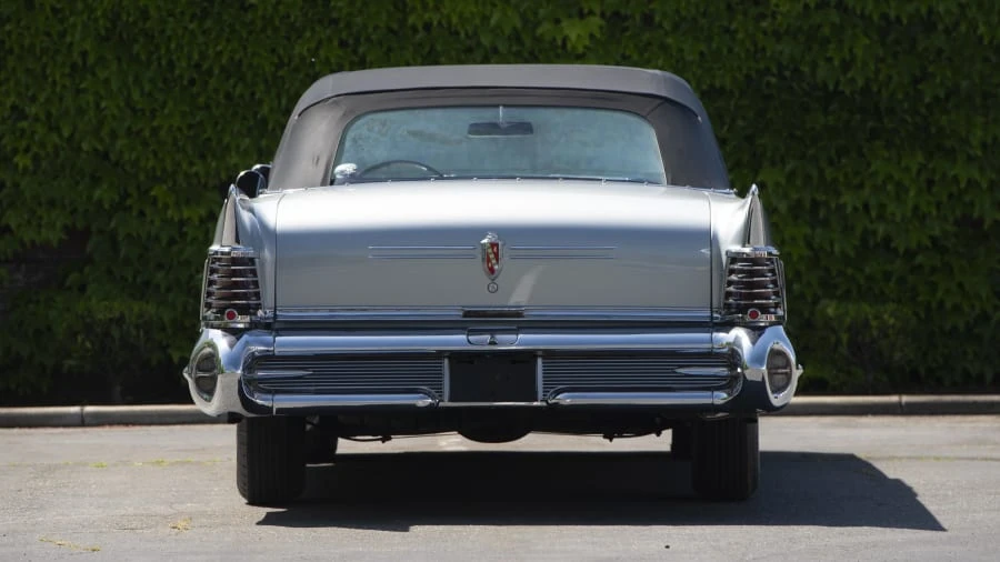 1958 Buick Roadmaster - Image 27 of 31