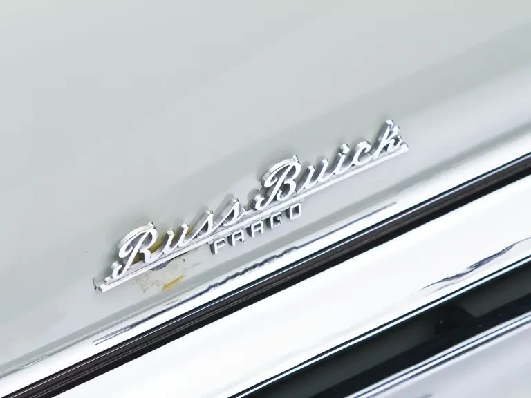 1958 Buick Roadmaster - Image 9 of 21