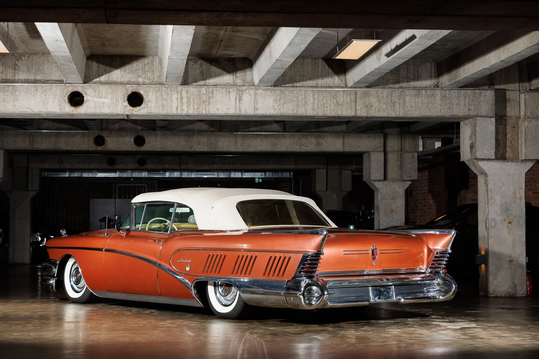 1958 Buick Roadmaster - Image 22 of 31