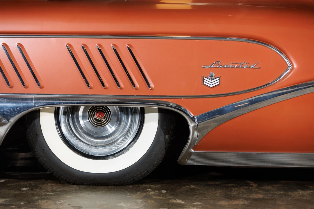 1958 Buick Roadmaster - Image 13 of 31