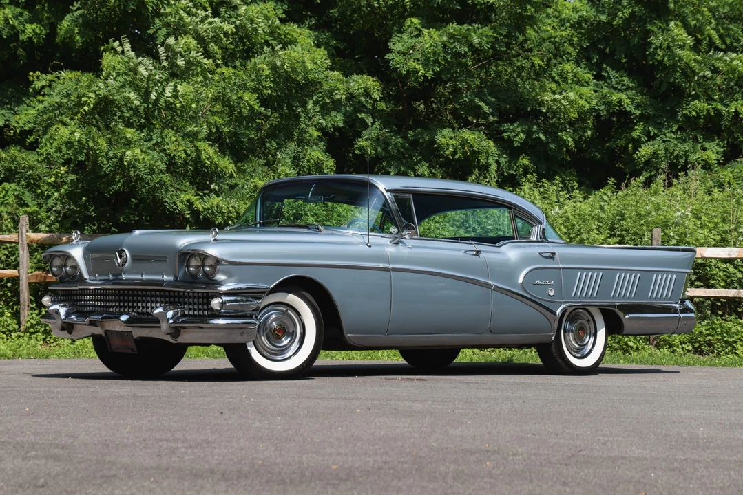 1958 Buick Roadmaster - Image 2 of 31