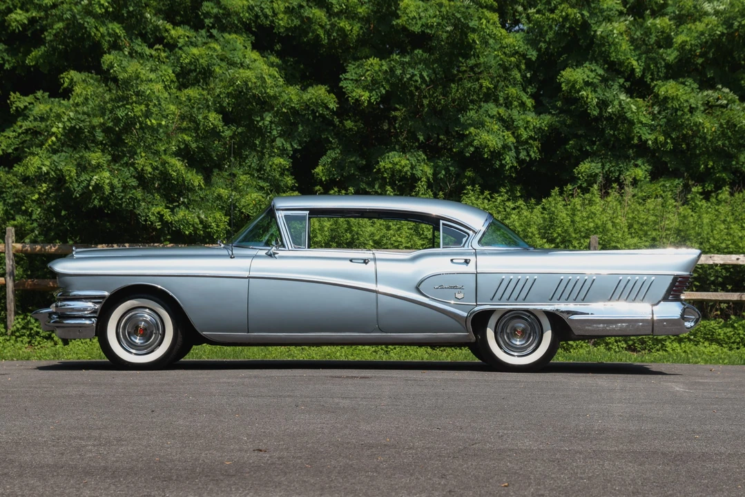 1958 Buick Roadmaster - Image 3 of 31