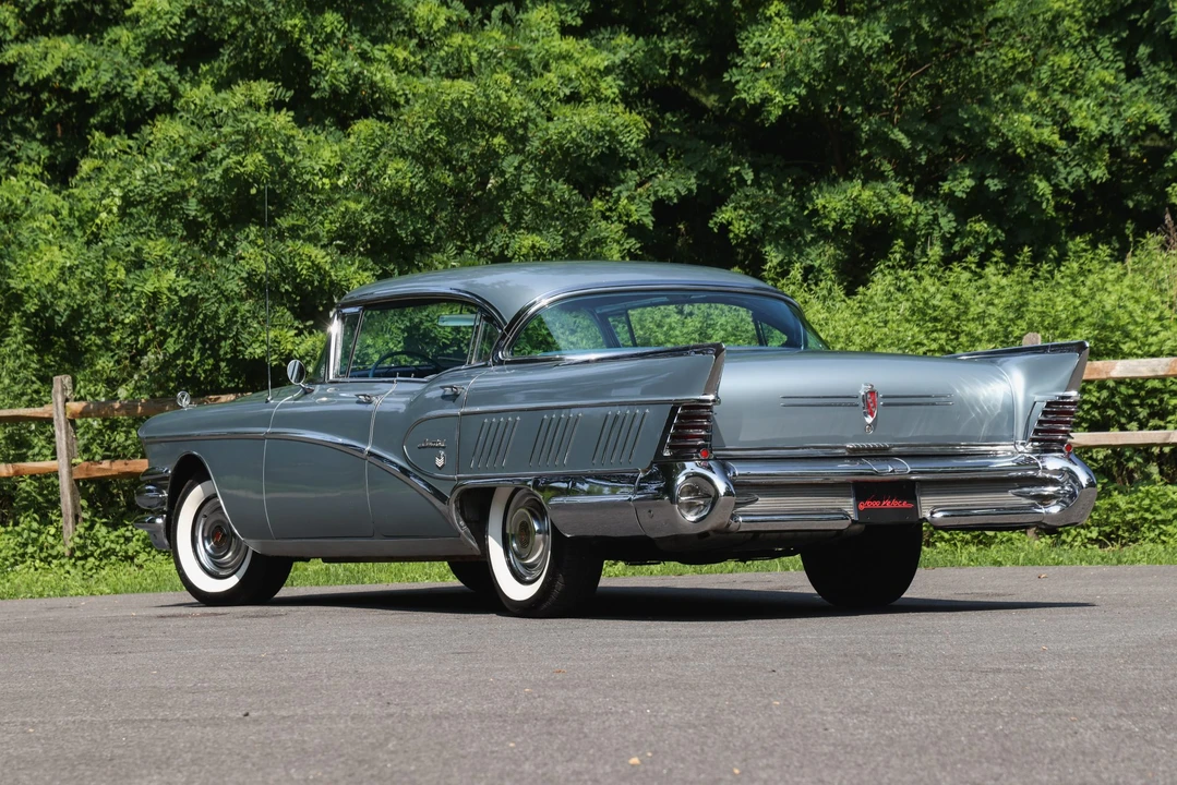 1958 Buick Roadmaster - Image 5 of 31